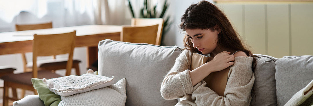 Can Ice Baths Help with Menopause & Menstrual Symptoms? A Simple Guide for Women